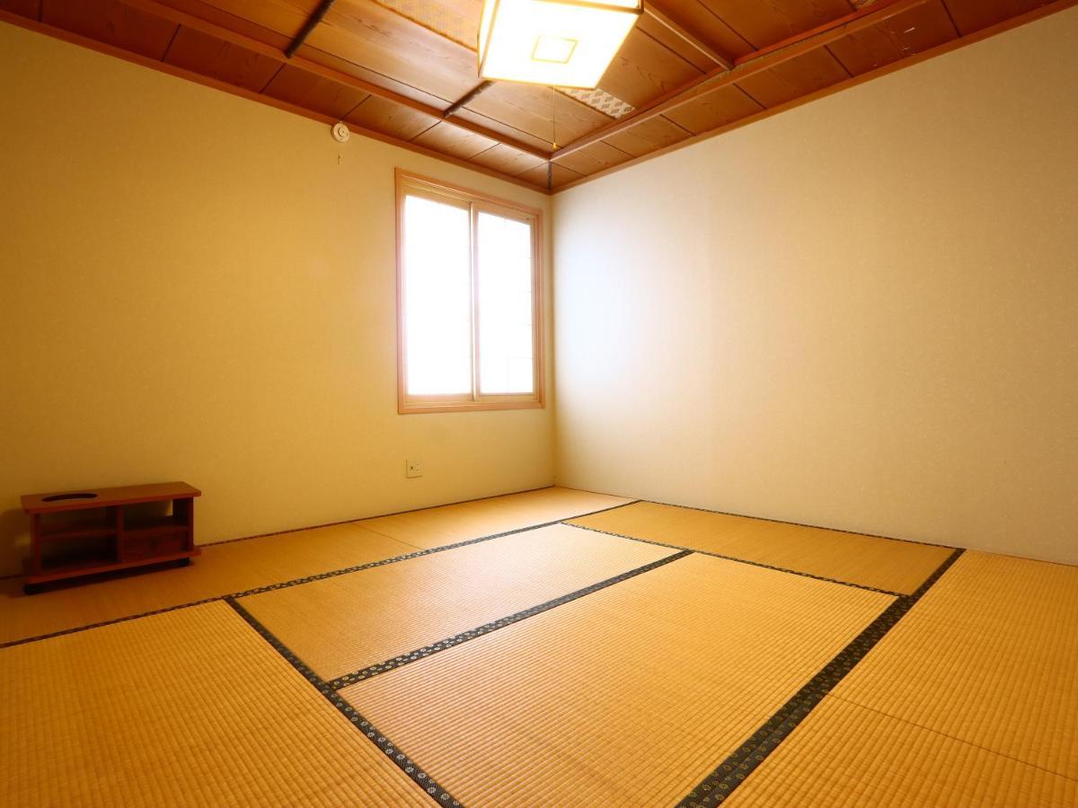 Guest House Honami-Kaido Yamanouchi  Bagian luar foto